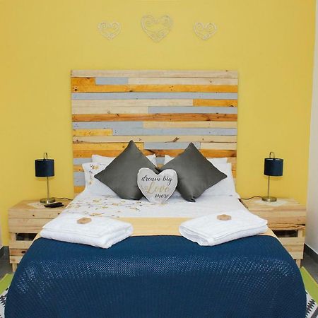 A Touch Of Grace Hotel พ็อตเชฟสตรูม ภายนอก รูปภาพ